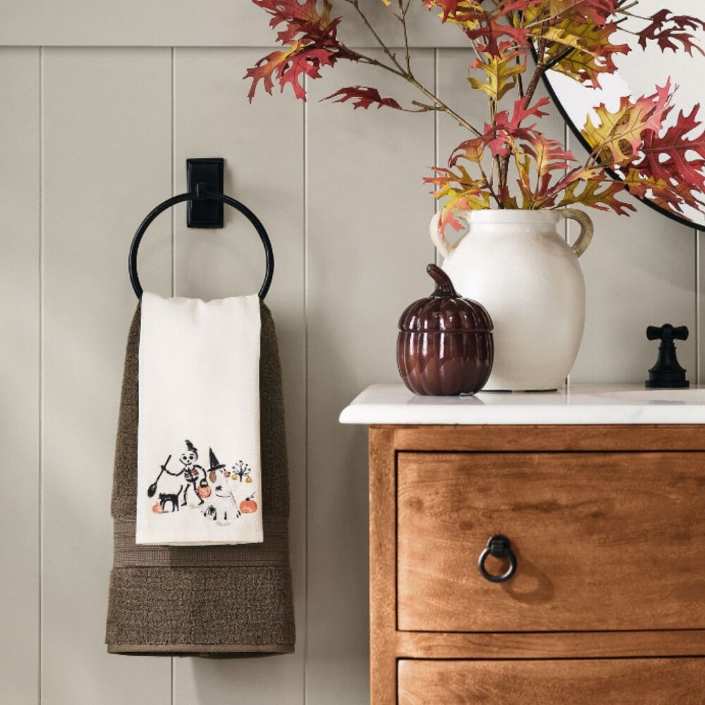 Pottery Barn Doug & Friends Hand Towels - Set of 2 - Picture 3 of 10